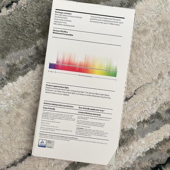 Verizon blue light screen protector iPhone 6.1 inches - Picture 2 of 3